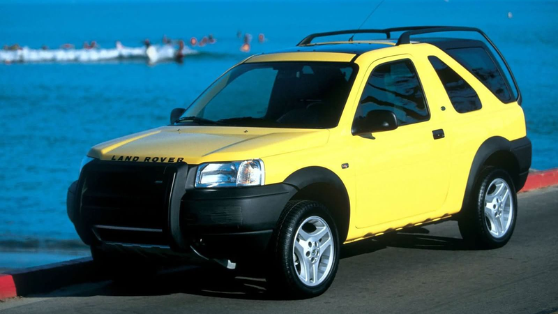 Illustration for article titled Compact Convertible SUVs Of the '90s: A Retrospective